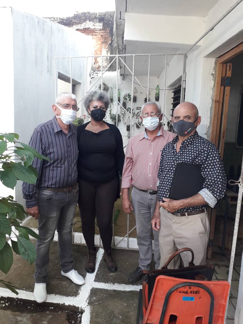 En el día de ayer, se efectuó en nuestro Centro un fructífero intercambio en la visita parlamentaria realizada en el municipio, donde se valora la participación del mismo en los Proyectos que tributan al territorio, en función de la gestión de la ciencia
#SomosContinuidad🇨🇺