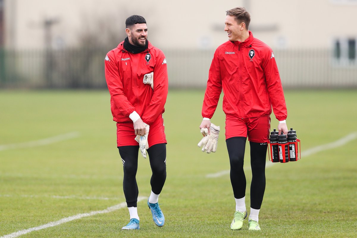 🧤 @tomking_ x <a href="/torrance_joel/">Joel Torrance</a> 

#GKUnion | #WeAreSalford 🦁🔴