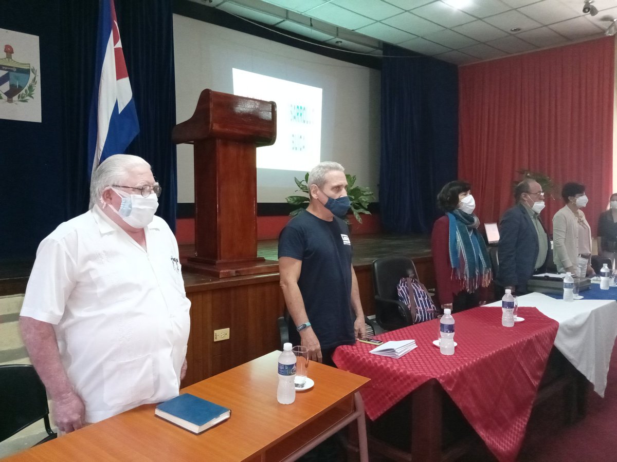 ucmvccu's tweet photo. ✨Inicia la sesión científica con el panel: La Ciencia y el Desarrollo en la Salud Pública.
✔️Invitados especiales: el DrC.Agustín Laje y Tania Crombet del Centro de Inmunología Molecular.
👉Presentes  investigadores y  autoridades en #salud  #CubaViveYAvanza https://t.co/ZLFbbrmak1