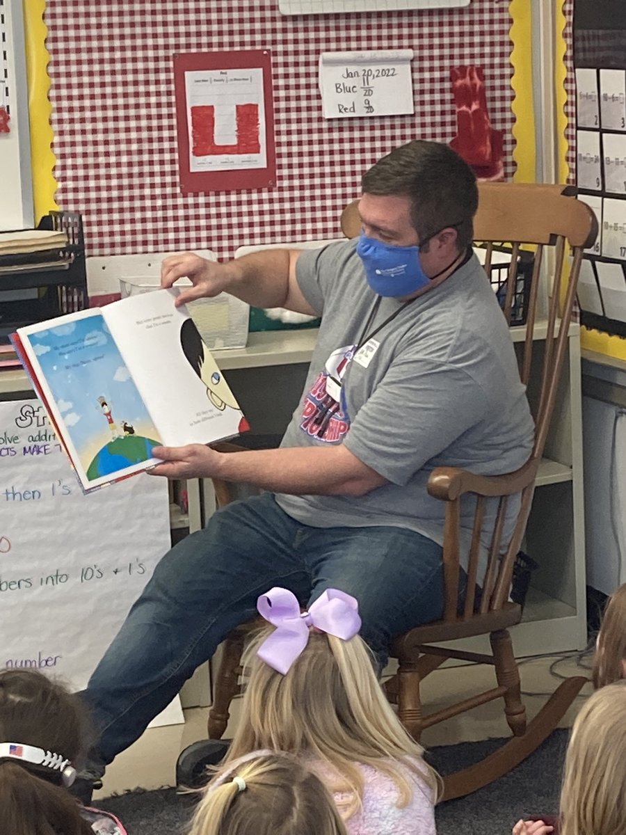 MrsStatz's tweet photo. We were so excited to have @Coachpace82 as our Mystery Reader today! He read a beautiful book called “We’re All Wonders”—a great kick-off to our Celebrating Differences Week which starts on Monday! https://t.co/7CJ6rjxlGF