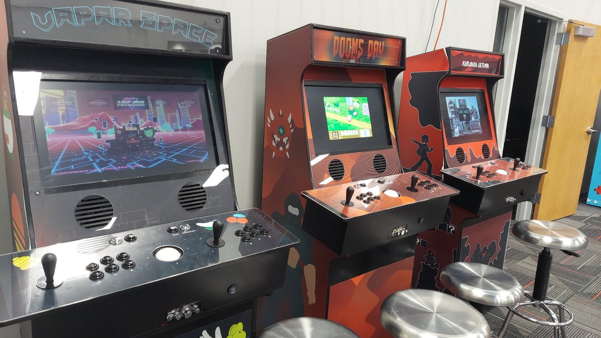 guvner27's tweet image. Cool 3D printed raspberry pi based arcades @DixieState