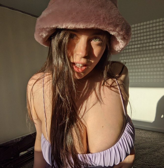 blinded myself for this one, hi say it back NOW  (&bull;ө&bull;)♡ https://t.co/JTup7POD41