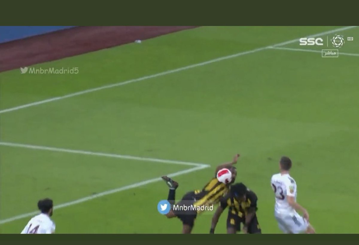 لك الله ياعميد😂😂😂 #صداره_ضغط