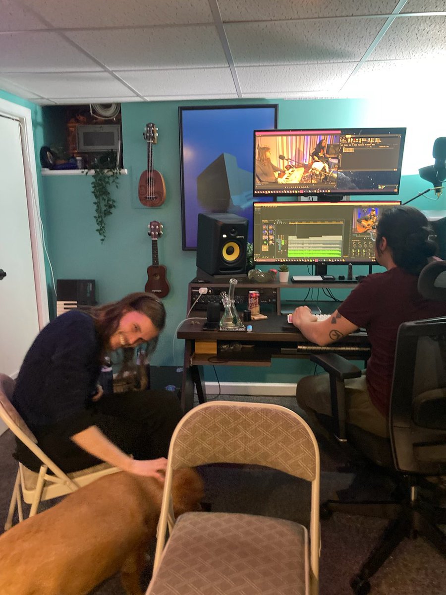 P_E_F_'s tweet photo. Live session on the way! https://t.co/ZP1C2juGG6