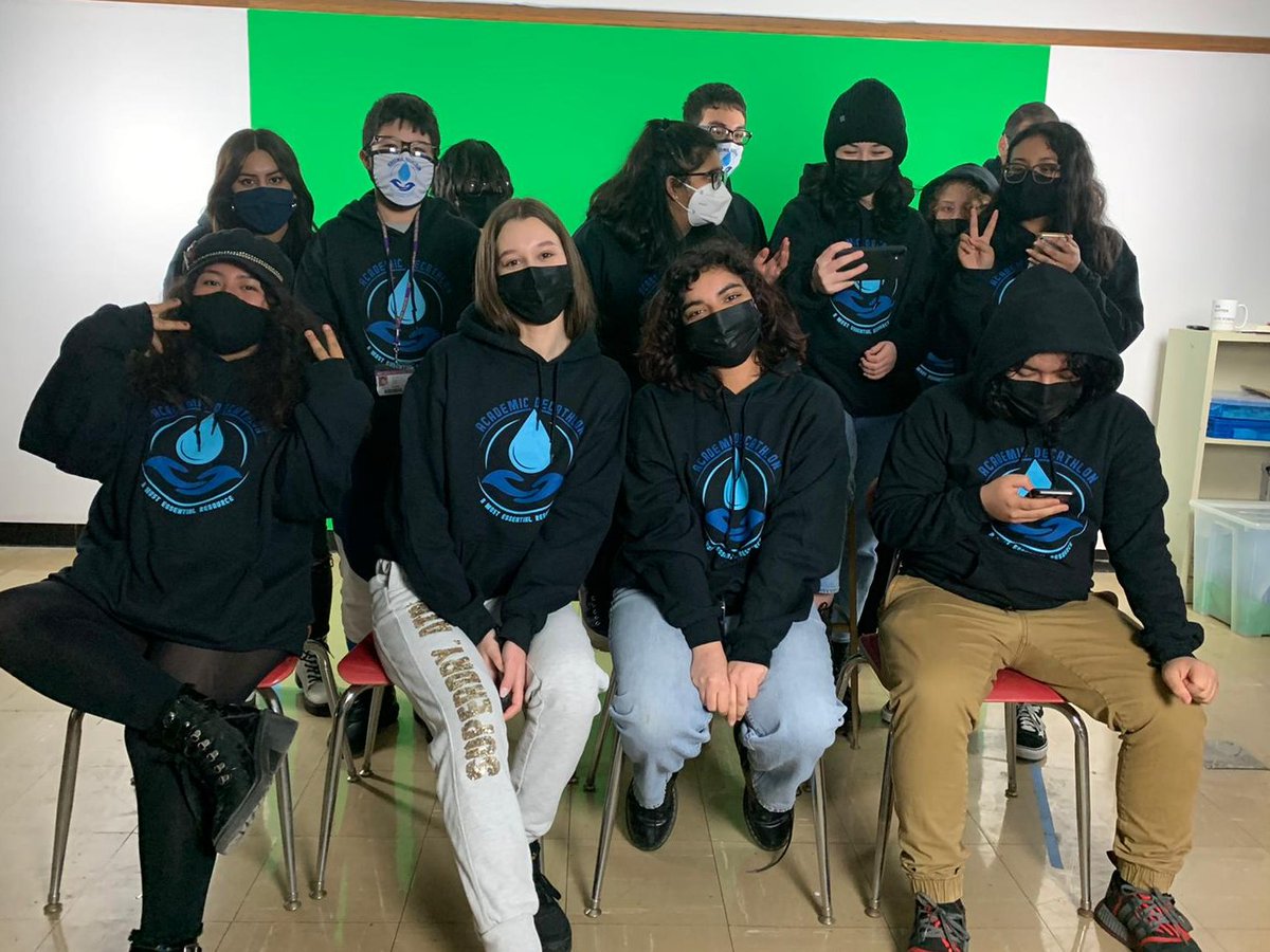 MsJJoung's tweet photo. Our @CarlSchurzHS @USAD_Main came in second place in the Alkaline Division &amp; moving on to City Championships! Despite getting our resources so late this year, they have worked so hard and made it so far, I am so proud!!! @network14cps @SchurzPride @drheidymoran @MrArsenie https://t.co/XxIy8eCLhi