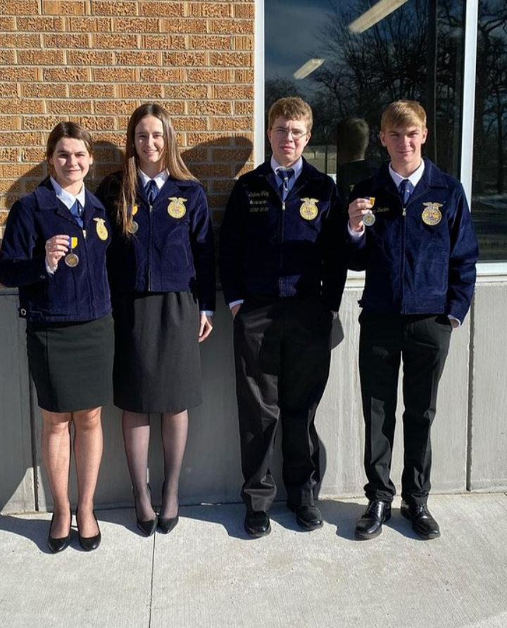 PERPARING FOR THE FUTURE.  #MustangTough valleyheights.org/article/635042…