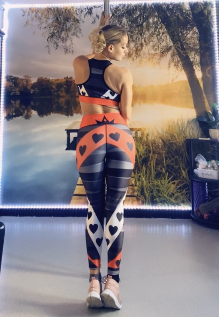 TW Pornstars - 2 pic. LouLou Petite. Twitter. 🖤♥️🖤♥️🖤♥️🖤. 9:19 PM - 21 Jan 2022