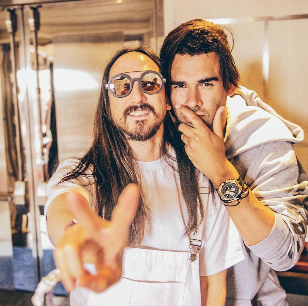 Steve Aoki (@steveaoki) on Twitter photo no beef remixes pt 2!!! @Afrojack 🔥🔥 this time w/ remixes by @r3hab @timmytrumpet <a href="/gabryponte/">Gabry Ponte</a> @dlmtmusic. comment ur favorite below!! 🥳🥳
ffm.to/nobeef-remixes… no beef remixes pt 2!!! @Afrojack 🔥🔥 this time w/ remixes by @r3hab @timmytrumpet <a href="/gabryponte/">Gabry Ponte</a> @dlmtmusic. comment ur favorite below!! 🥳🥳
ffm.to/nobeef-remixes…