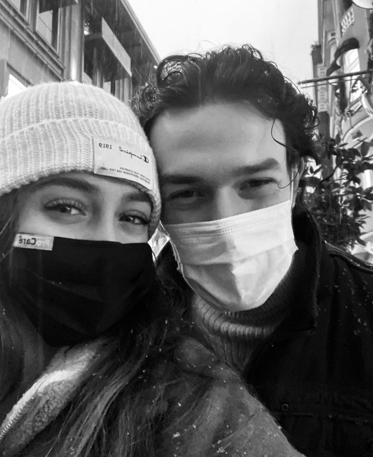 ryansbluee's tweet photo. Look at the my PR couple 
They’re promoting the snow https://t.co/IZRK4DC8Um