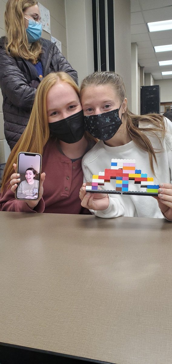 Rachel Ann Moore tweet media