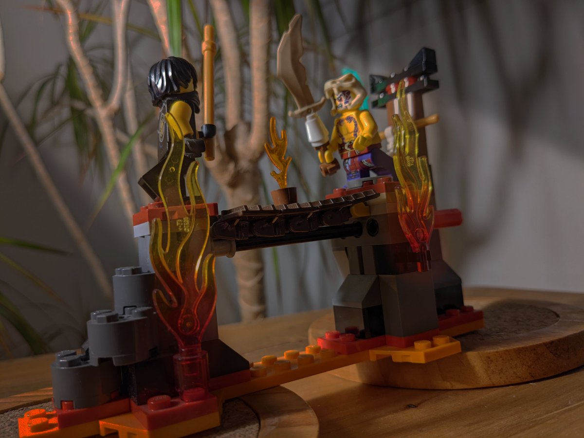yoplait_8's tweet photo. A VENDRE: LEGO Ninjago 70753: Chutes de lave

•Complet
•Boite
•Plan
•20.90€

#LEGO #AFOL #Bricks #Ninjago https://t.co/s4Myeo7kBr
