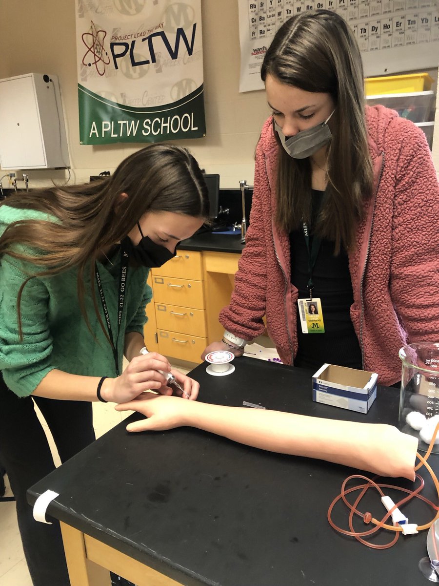 MrsMedlockMHS's tweet photo. PBS learning about drawing blood like a phlebotomist! ๐ฉธ
#PLTW #PBS #weRmedina #MCCCPLTW
PLTW is a collaboration between MCCC and MCS https://t.co/x7ToNUoTBG
