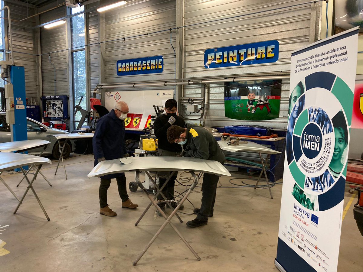 Euroregion_naen's tweet photo. [Projets européens]
🇪🇺🚘Cette semaine, les étudiants de @artisanat64 et @donapea du secteur #automobile, ont effectué leur #mobilitécertifiante dans le cadre du projet #formanaen, cofinancé par @CTPPOCTEFA. Plus d'infos : https://t.co/1p2A2tNub0 https://t.co/FfJWOK3EIA