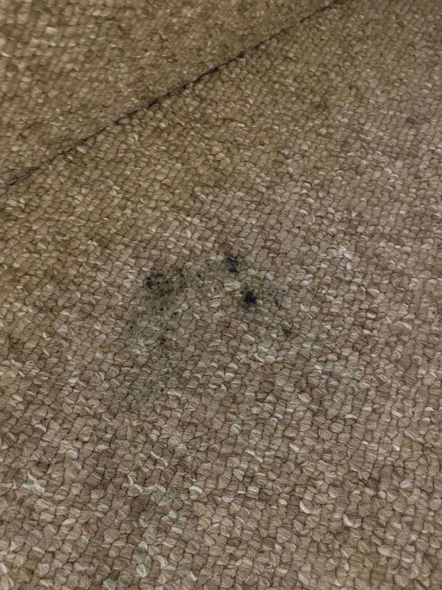 GemJones22's tweet photo. @Tesco delivers an oil covered product that has ruined a carpet &amp; clothing with ZERO response following the report last weekend. 
No complaints form posted as promised❌
No phone calls from the store as promised❌
No replacement or customer service whatsoever! @TescoComplaints❌ https://t.co/YGXfUo8iqA