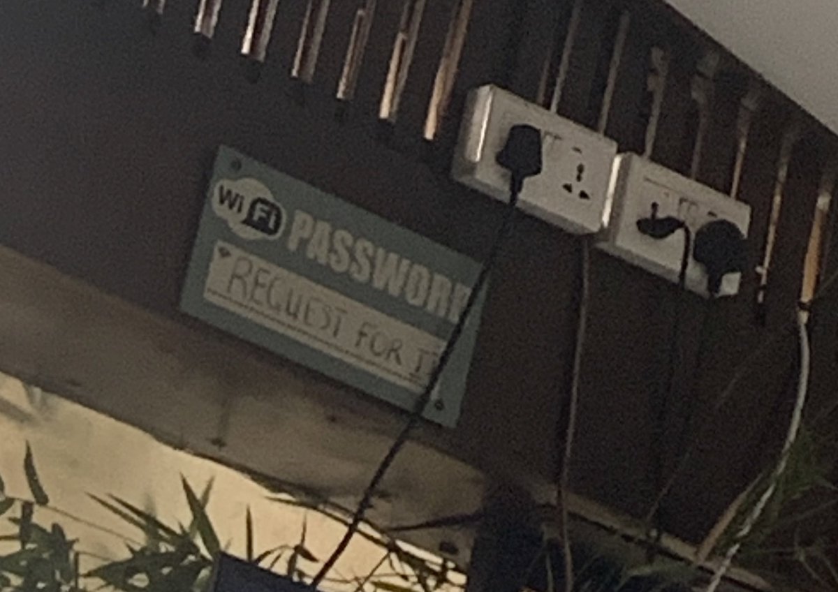 naadeitee's tweet photo. Is that the password or I’m supposed to request ? 🤷🏾‍♀️ https://t.co/sEJphS2RWk