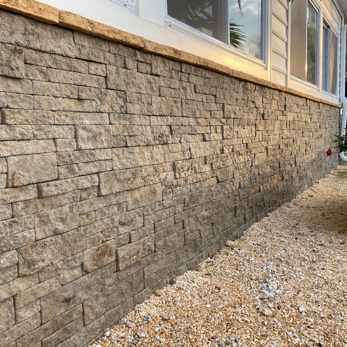 EvolveStone's tweet image. Blending both traditional and contemporary design, Capital Sky is one of our most versatile pattern styles! Its offset pattern offers a textured, organic look and feel. #CapitalSky #StonePattern #StoneVeneer