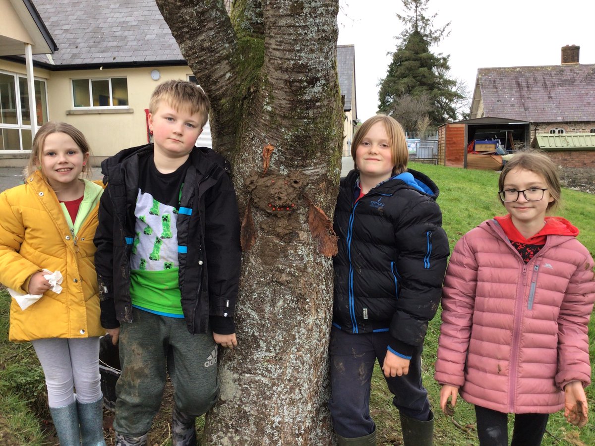 BroBrynach's tweet photo. Everyone enjoyed creating mud monsters to keep the tree’s in our outdoor area safe after listening to the story about Merlin the Wizard #mudmonster #merlinthewizard @_OLW_ @ysgolawyragored https://t.co/oHqNqSgiBF