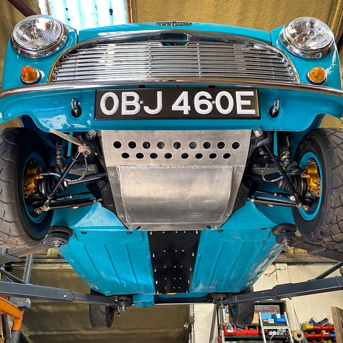 elecclassiccars's tweet image. The Tesla powered Mini looks as good underneath as it does on top. Watch the full episode soon on Vintage Voltage Season 2. 😎⚡👌 #electricmini #mini #classicmini #teslapowered
