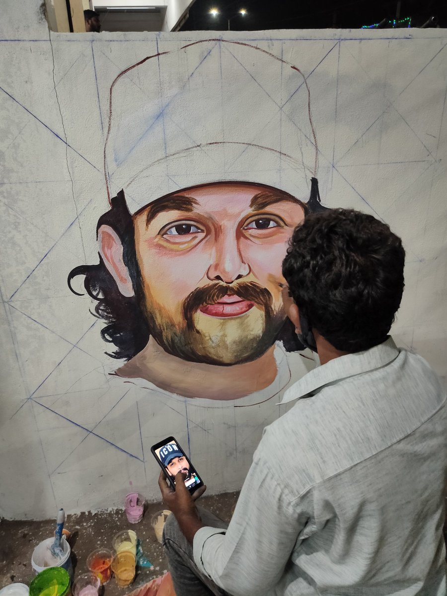 AlluarjunFanCh1's tweet photo. Bike Medha Velthunte aagi Pic Thesa
RAMACHANDRAPURAM
stickering Shop athanu Veyinchukontunnadu wall medha
@Stylisstarlaxmi
@KakinadaAAArmy
#AlluArjun // #Pushpa // @alluarjun https://t.co/fFoqZ9Iirf