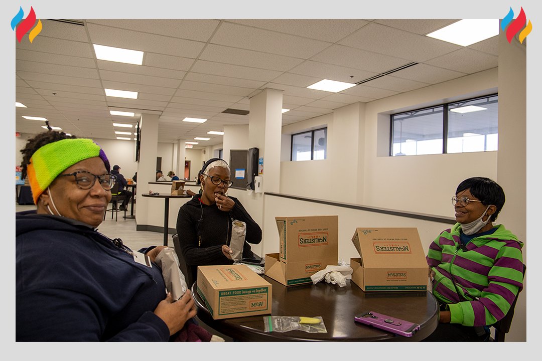 MidAmDisplay's tweet image. We wanted to congratulate our entire staff for reaching a WORLD CLASS Incident Rate of 1.06 in 2021. To celebrate we provided lunch from @McAlistersDeli for all employees. Let’s keep this going through 2022! #safety #congratulations #worldclass #lunch #celebrate #congrats