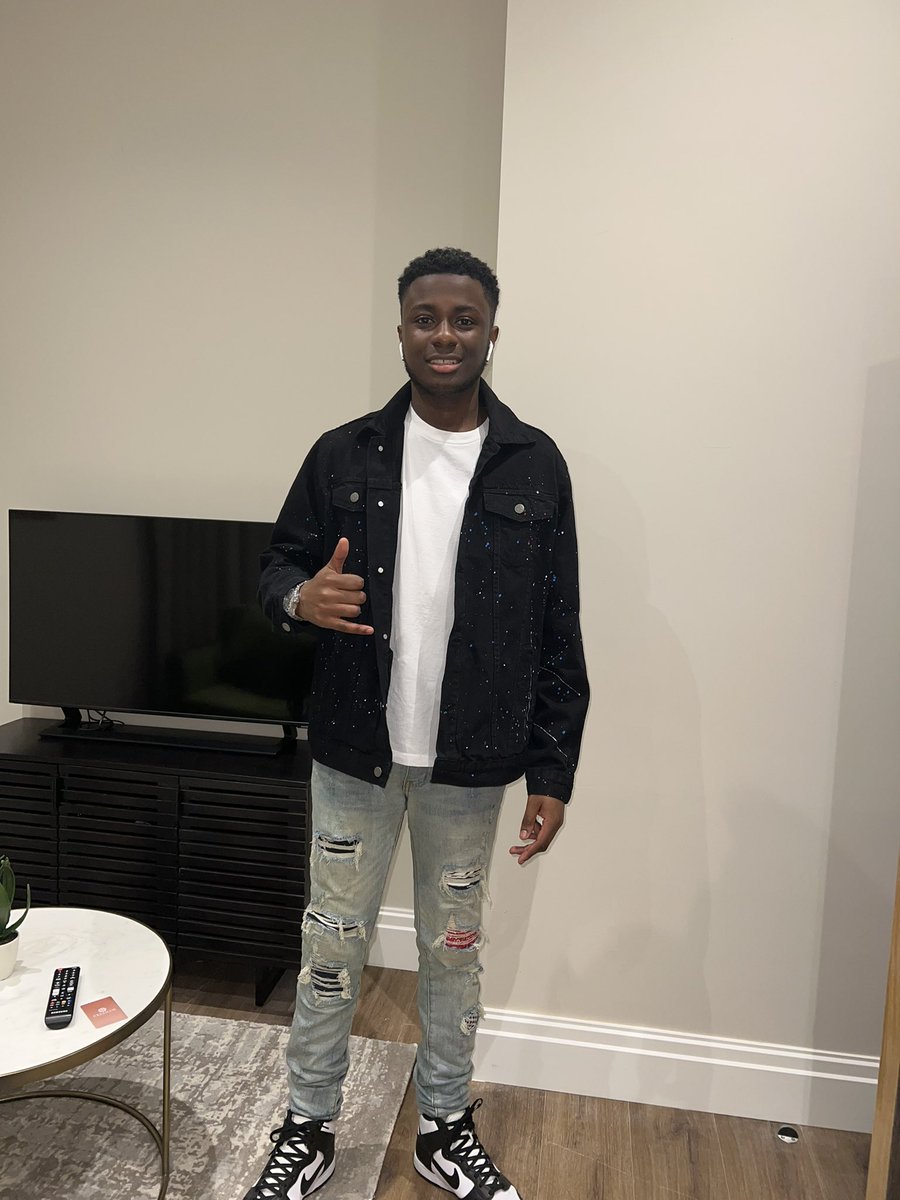 DS 🕺🏿🧨 tweet media