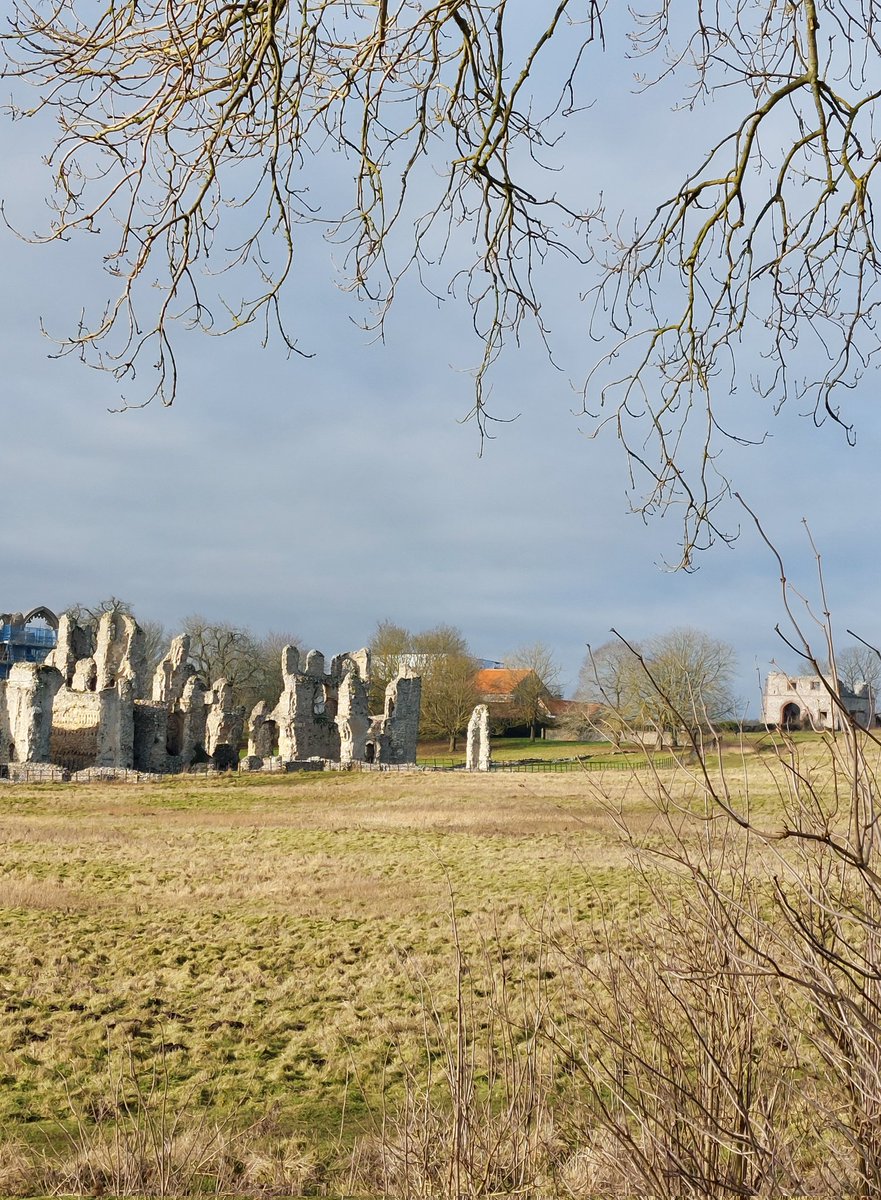 mycathardy's tweet photo. A section of the priory at Castle Acre. #priories https://t.co/fQGZZeBzXm