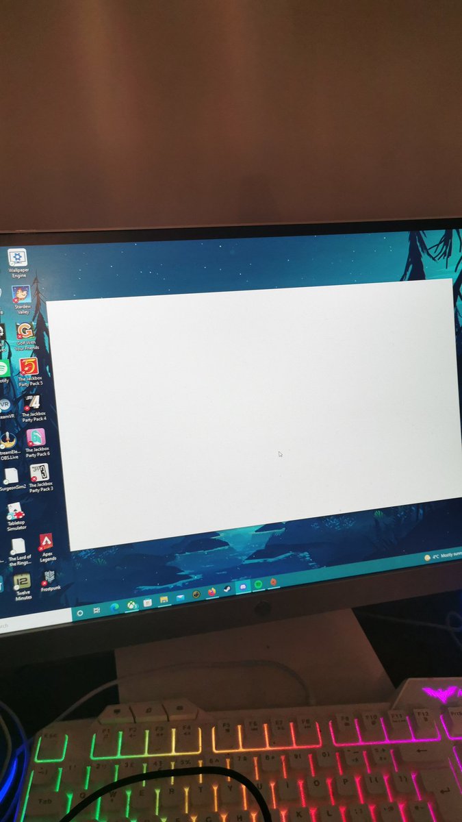 BeckBooBah's tweet photo. @discord pls help its been days and I can't use discord. My world is discord less. I uninstalled and reinstalled and force stopped and every fink and am sad. https://t.co/CBCs7RIqBT