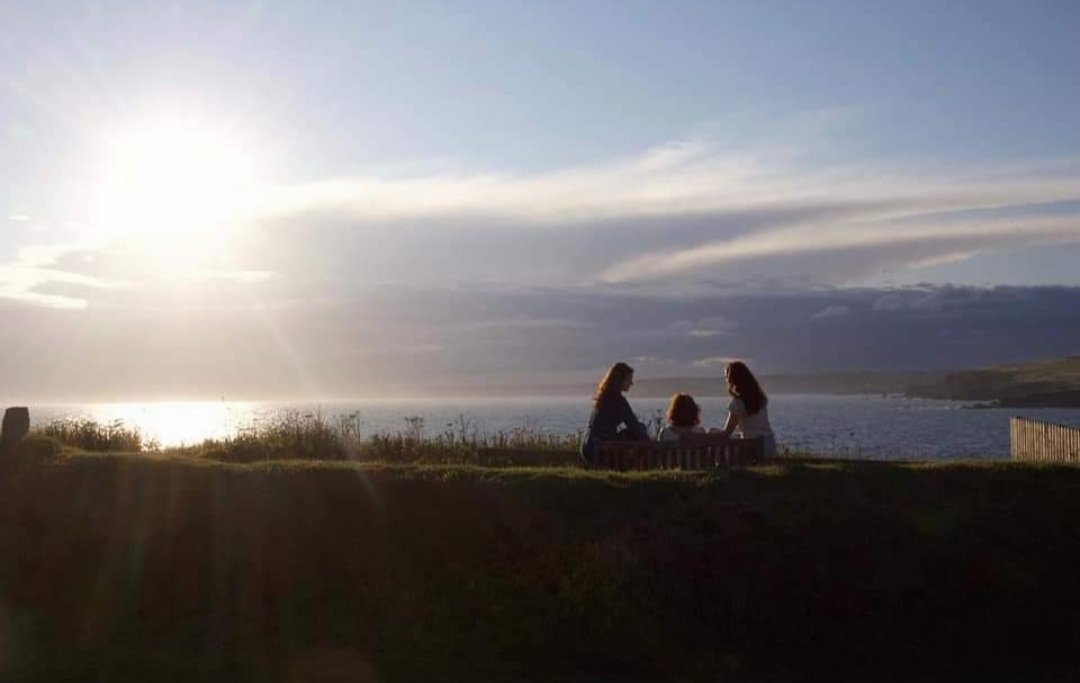 Elizabeth Bright tweet media