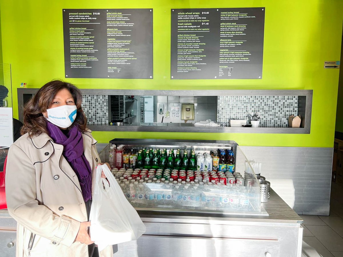 ninatangri's tweet photo. Ordered take-out lunch at a local #Mississauga restaurant, Sprouts.
They have great, healthy choices including vegetarian options.
Glad to hear the positive feedback Zafar, the owner, shared with me.
#ShopLocalON #SupportLocalON https://t.co/bGfH9lrSw9
