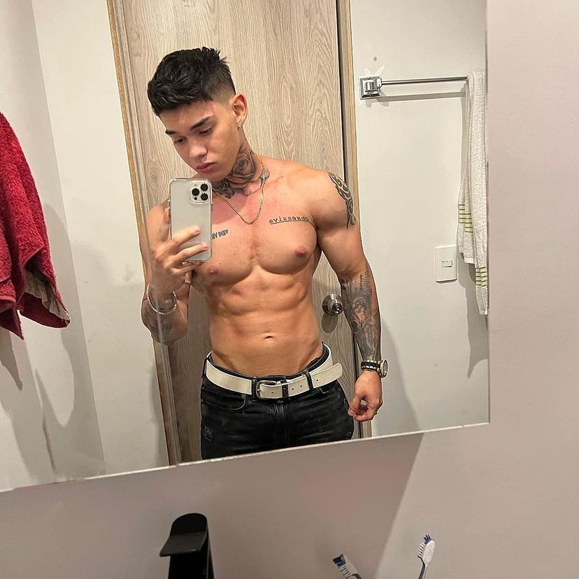 Justinclark0's tweet photo. Lindo díaa😈❤✨ https://t.co/0z16yAGzAf