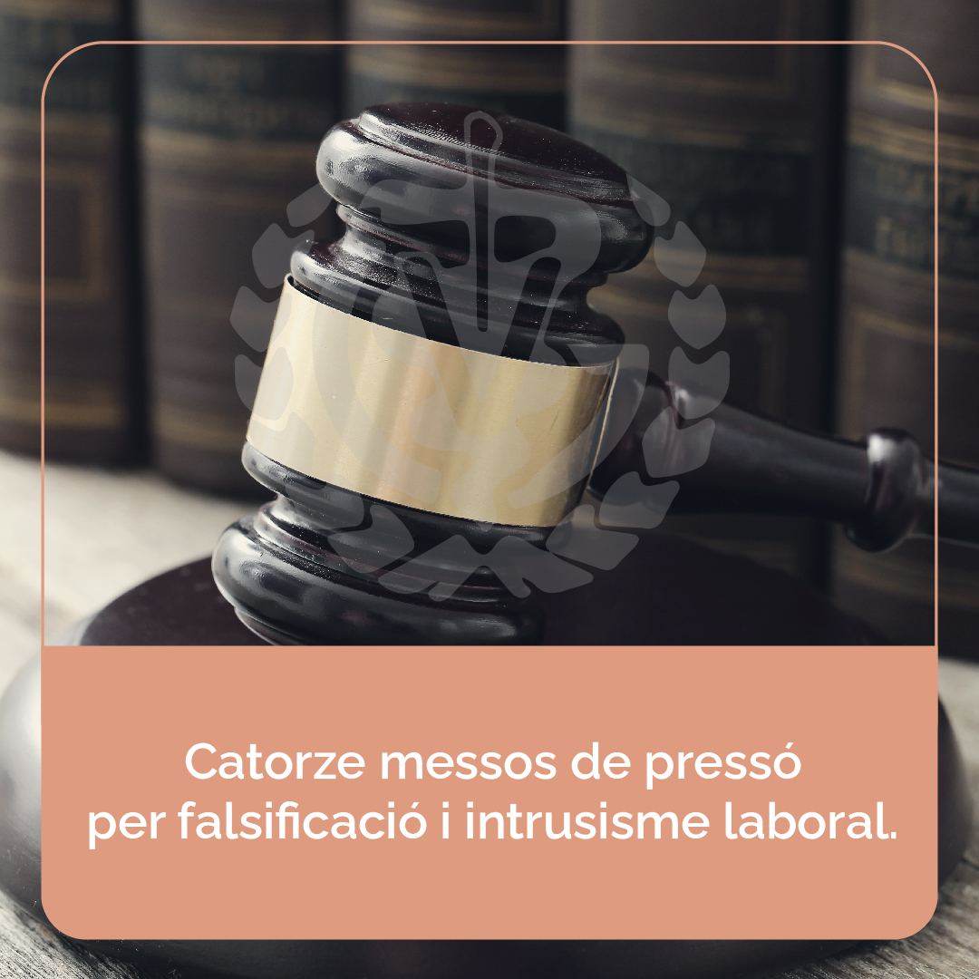 ColVetGi's tweet photo. 👉🏼Els condemnats són dos administradors d'una empresa i un auxiliar de veterinària responsables d'una consulta a Barcelona on vacunaven animals, prescrivien medicaments i falsificaven documents d'identificació. https://t.co/k8f4qLZfyl
