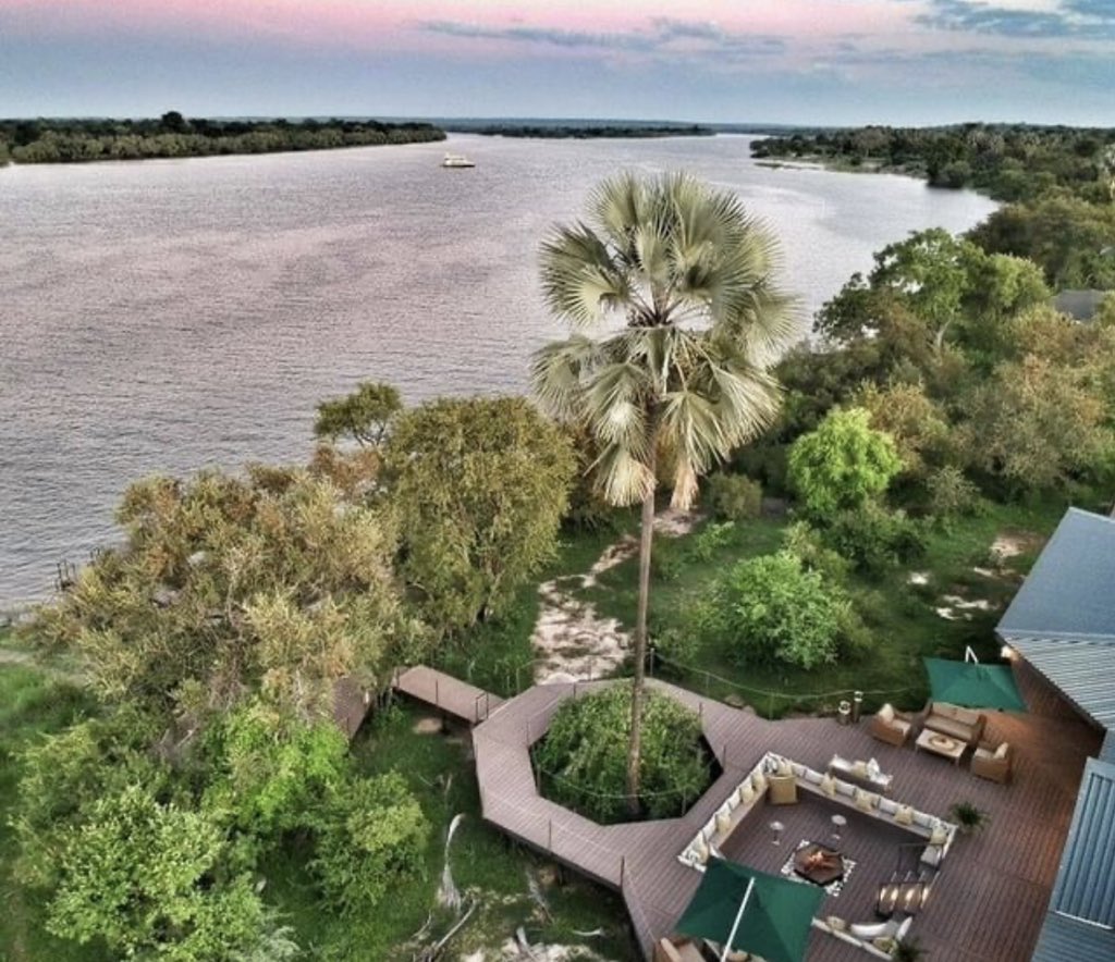 Todazimbabwe's tweet photo. #VisitZimbabwe #tourizim #todazim Old Rift Lodge , Victoria Falls, Zimbabwe 
#tourism https://t.co/FrbNheWRLe