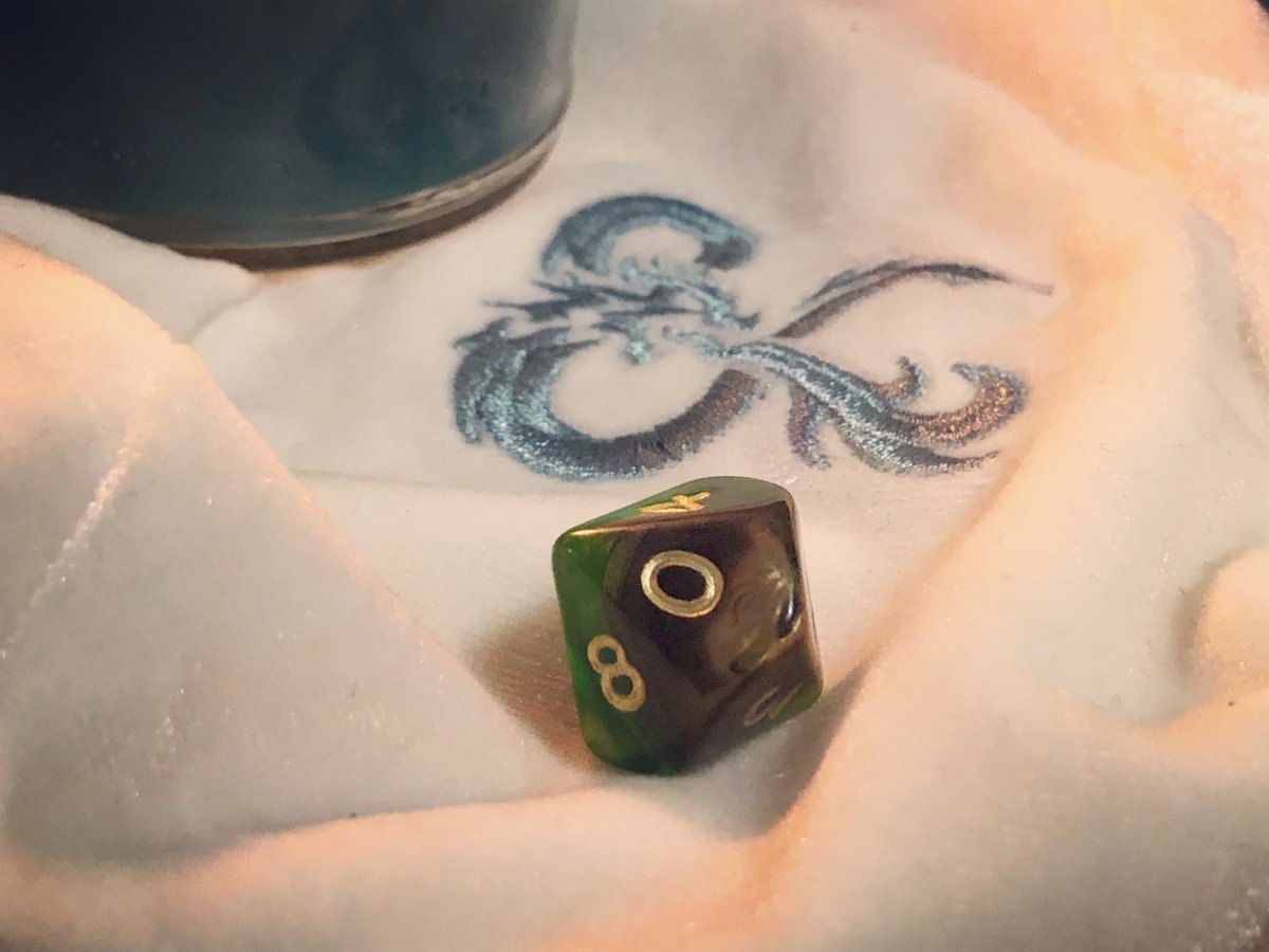 Wizards_DnD's tweet photo. Is this 0 or 10? https://t.co/GrNqtaJr81