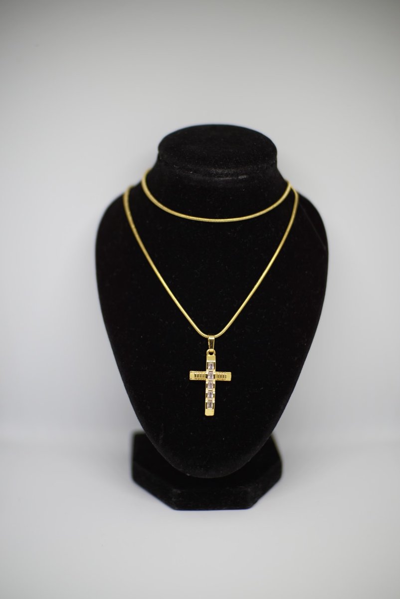 glintph's tweet photo. 💎New Necklace Collections

📦Box
🎫Jewelry care card
🎟️Brand card
✨Special freebie

Our necklaces are definitely a good quality. 18" length gold plated stainless steel material. 
Perfect for birthday gift! ✨
Drop us a DM to purchase 🖤 https://t.co/7ViiunvBYA