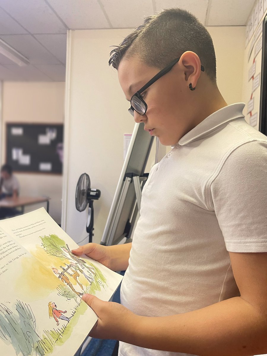 GrangeMrsM's tweet photo. One of Year 5’s favourite things to do is to share the class story at the end of the day. I’m so proud of these three children that read today, as they demonstrated what an excellent Grange reader sounds like! 📖 Xx #GrangeReading @GrangeMissA  @GrangeMissHu https://t.co/Ja1joatW2Z