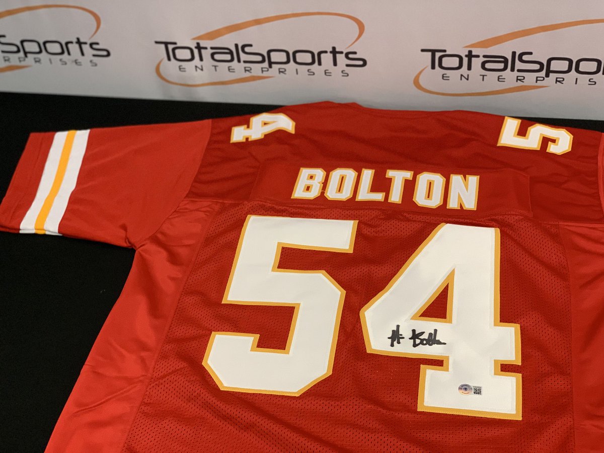 Arrowhead Live (@arrowheadlive) on Twitter photo 🚨FLASH GIVEAWAY🚨
The Chiefs take on the Bills Sunday night, so we are giving away a signed Nick Bolton(<a href="/_nickbolton2/">Nick Bolton</a>) jersey!✍️
All you need to do to enter:
1️⃣RETWEET
2️⃣FOLLOW <a href="/ArrowheadLive/">Arrowhead Live</a> & <a href="/TSEKansasCity/">Total Sports Kansas City</a>
⏳Giveaway ends 1/23 @ 9pm CST⏳
#Chiefs | #ChiefsKingdom 🚨FLASH GIVEAWAY🚨
The Chiefs take on the Bills Sunday night, so we are giving away a signed Nick Bolton(<a href="/_nickbolton2/">Nick Bolton</a>) jersey!✍️
All you need to do to enter:
1️⃣RETWEET
2️⃣FOLLOW <a href="/ArrowheadLive/">Arrowhead Live</a> & <a href="/TSEKansasCity/">Total Sports Kansas City</a>
⏳Giveaway ends 1/23 @ 9pm CST⏳
#Chiefs | #ChiefsKingdom