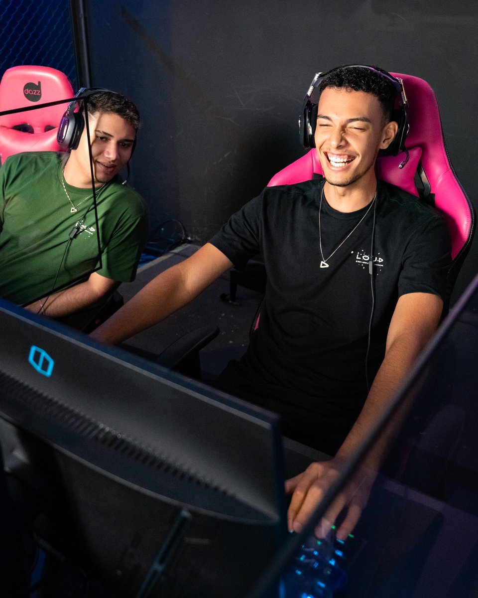 loud_dbg's tweet photo. Marque aqui o seu duo que vai te carregar no joguinho nesse final semana! 😅 https://t.co/wAU8B9SGjH