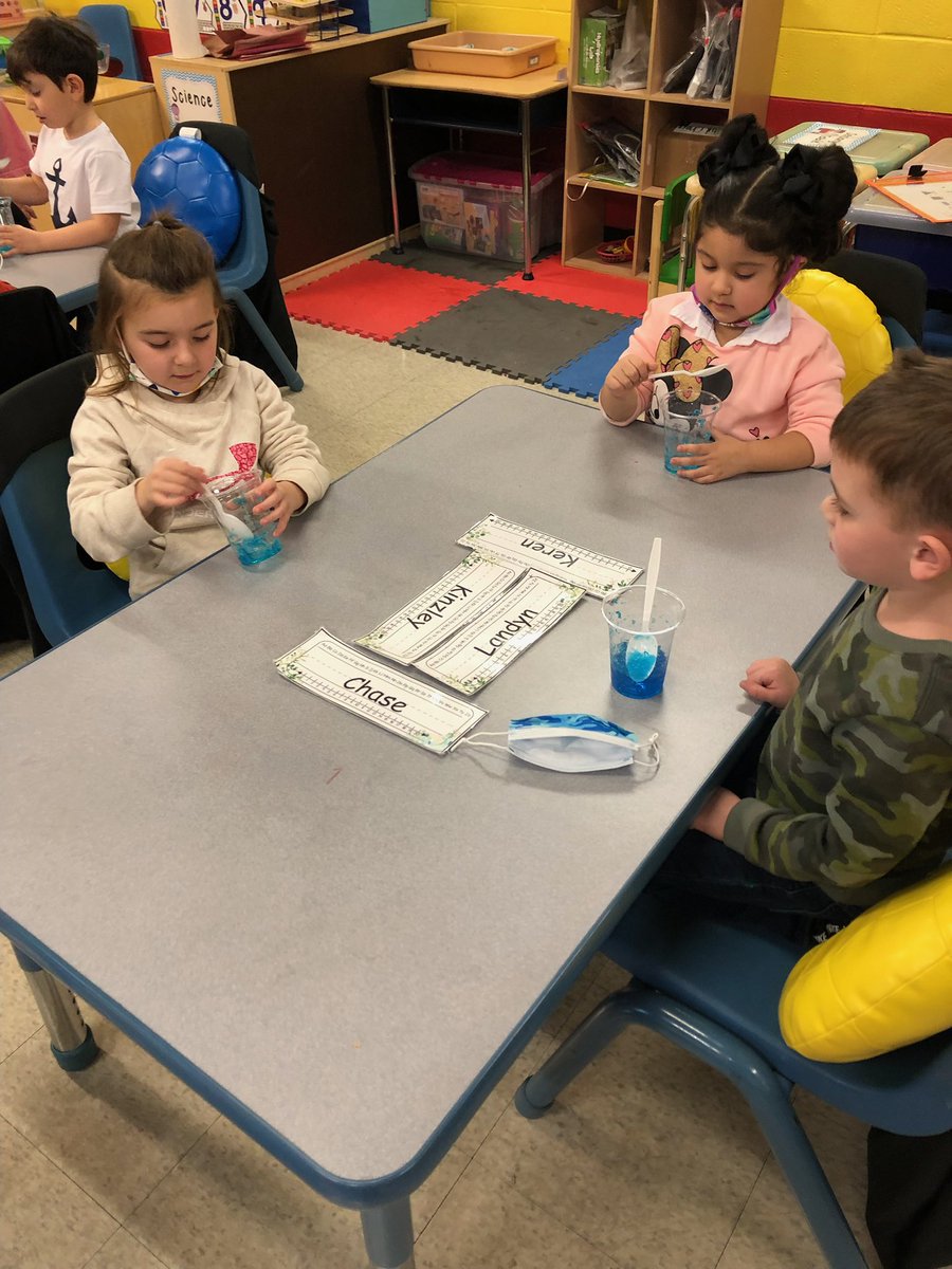 Dturner02's tweet photo. Jello turns into a hard solid like a popsicle in the freezer and in the refrigerator the gelatin turned our liquid into a jiggly solid treat! @wcpsmd  @EllistarTara  @HubsNHHS  @MichaelChilcutt https://t.co/7SgglFlsfO