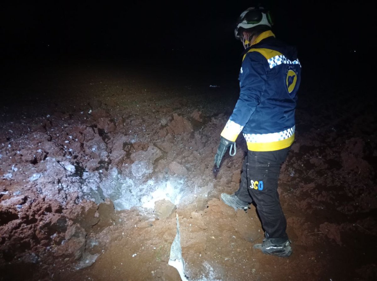 SyriaCivilDef's tweet photo. Today, Russian warplanes targeted the outskirts of the village of #Kafriya with an air raid. The outskirts of #Kansafra, #AlBara, #DeirSunbul,& #AlFatirah, south Idlib, were also subjected to artillery shelling by the regime and Russia. No casualties were reported.
#WhiteHelmets https://t.co/ITeF61OhBC