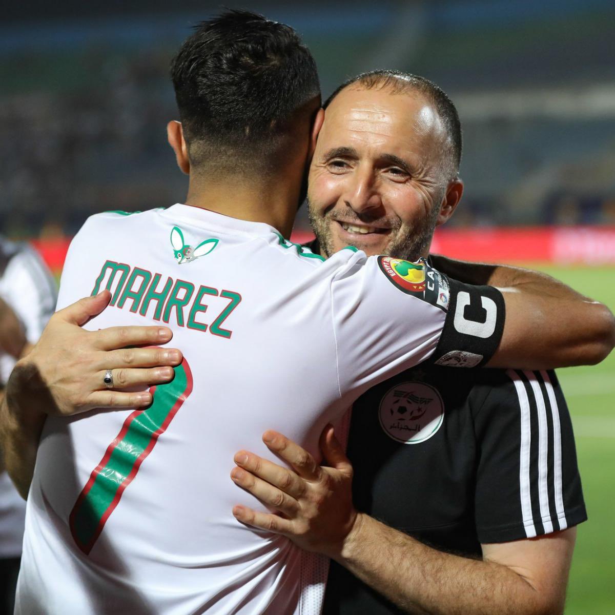 Nabil_djellit's tweet photo. 24 h après, à froid, une seule conclusion à tirer. La CAN a perdu son équipe la plus spectaculaire, la plus technique et la plus médiatisée au niveau mondial... Coup dur. #Algerie #CAN2021 https://t.co/ERe4iw9Mkt