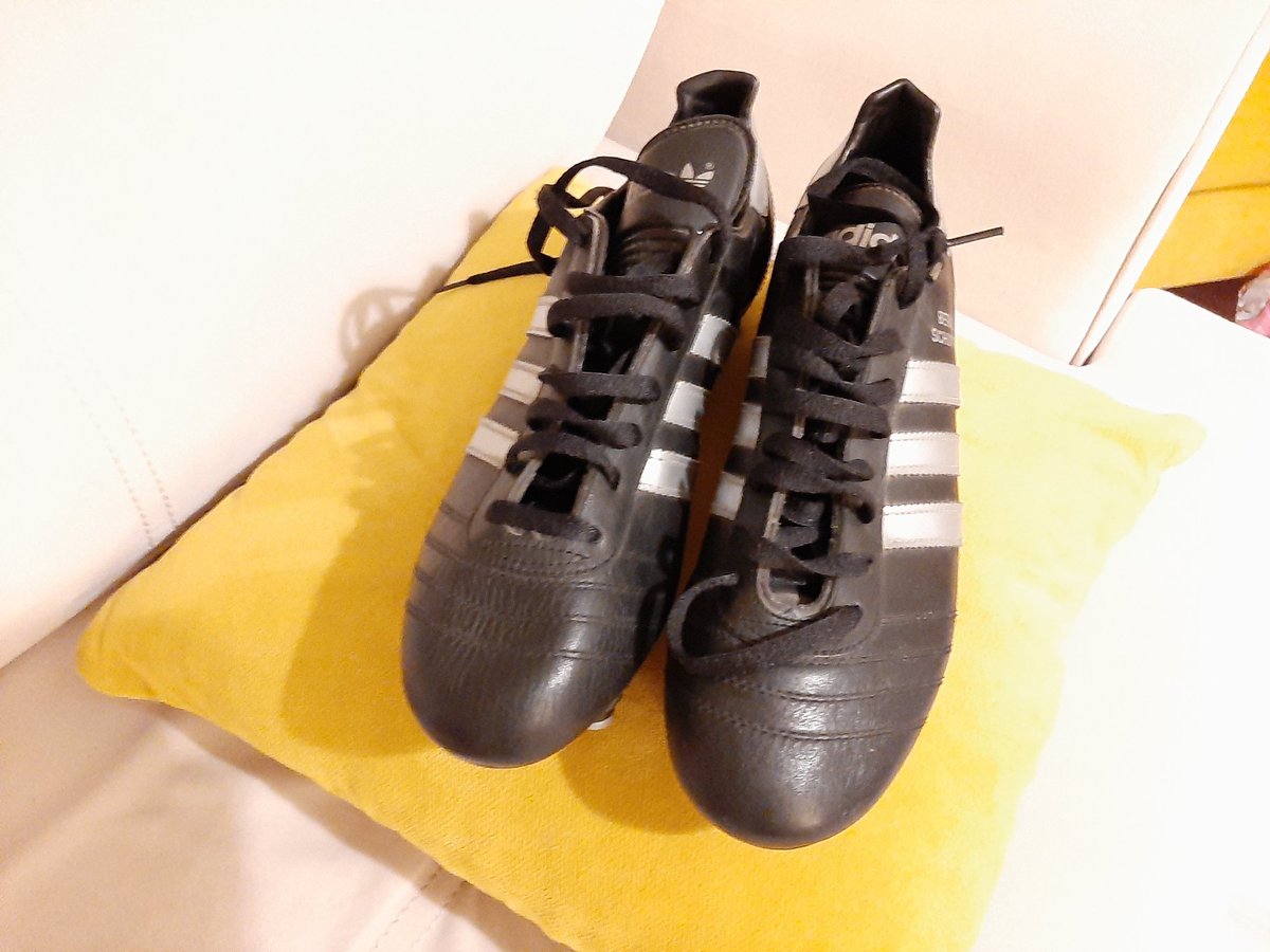 cipekcizb's tweet photo. @adidasoriginals https://t.co/bFufIkquB4