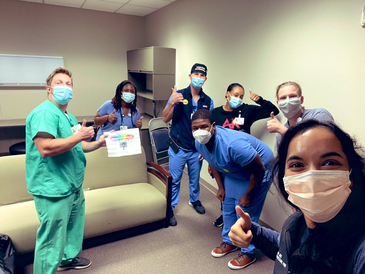 JarnaShahMD's tweet photo. Who wouldn’t want to meet these amazing folks?? Check out our #painmedicine #fellowship program, link below! #GlassisClass #PlasticIsntHalfBadEither #WomenInMedicine #pelotonmedtwitter https://t.co/mlPt5IFmUb