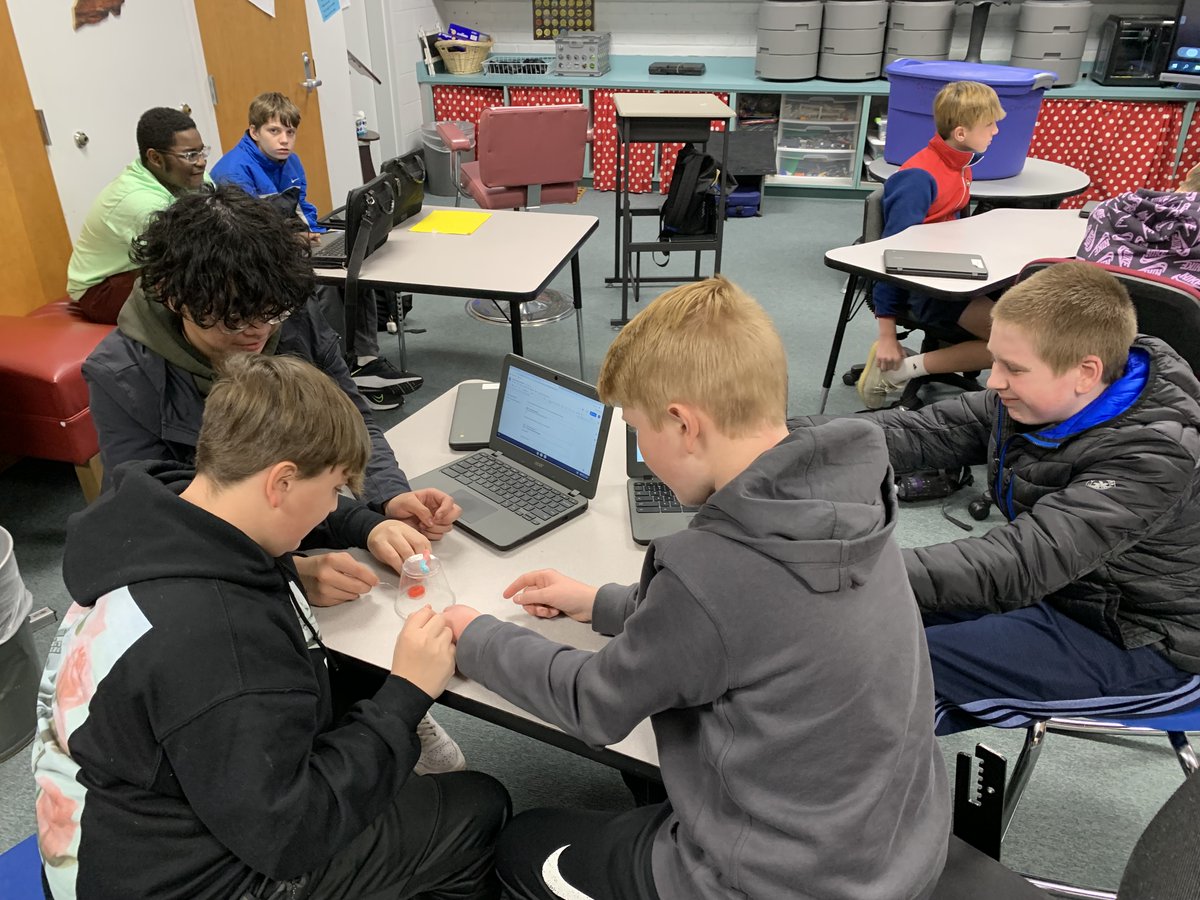 jsms_stem's tweet photo. Who can save Fred? He is not too smart, but he is a worm after all. STEM students worked hard to save him!
#SevierMeansSTEM
#KCSCodes
@KCS_STREAM
@KCS_Sevier https://t.co/FeASWXqK70