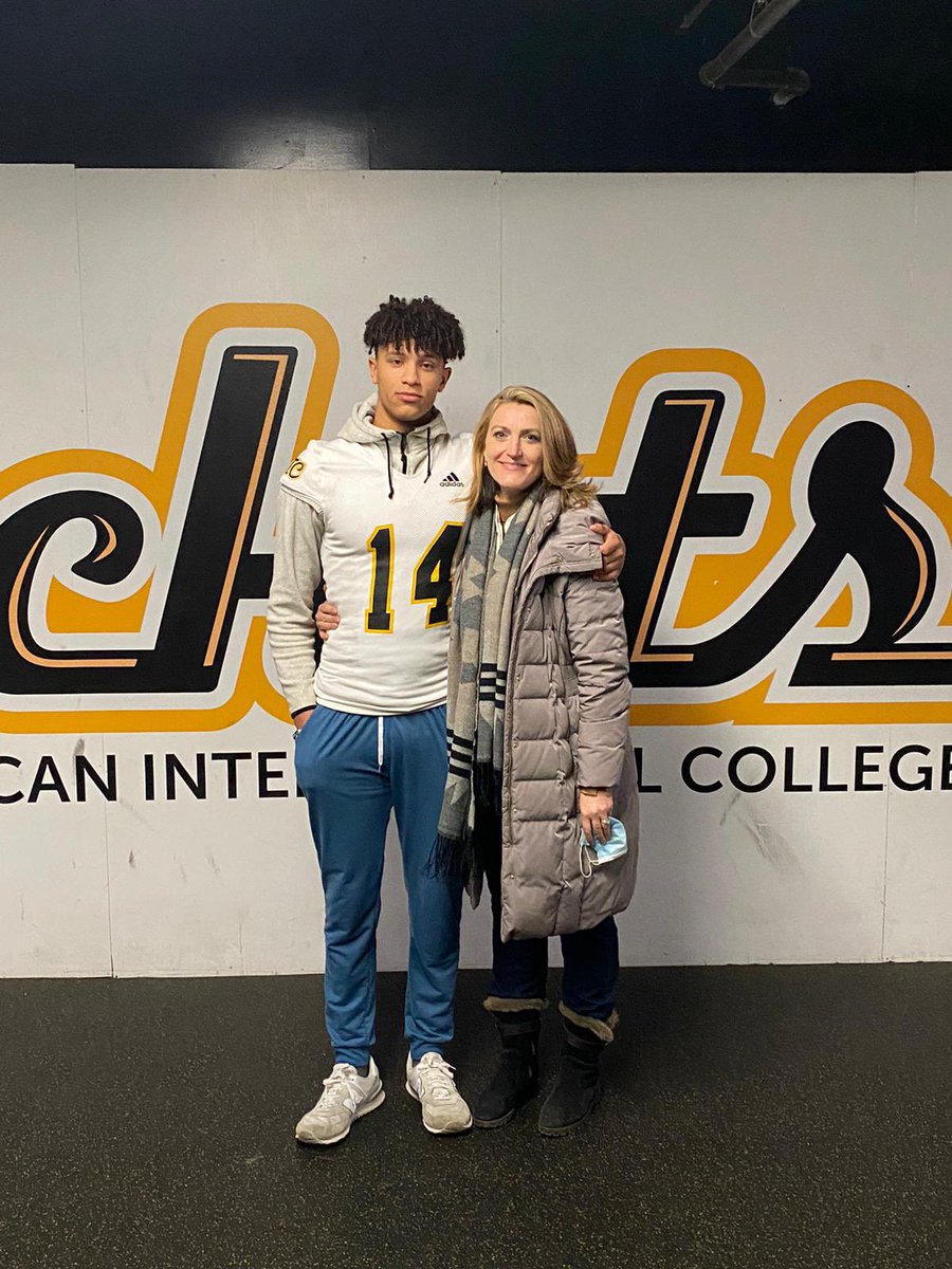 ConnorSixto's tweet photo. Thank you for a great visit today @AICFootball and @CoachKKulzer @CoachRuss2 https://t.co/xC0rYSsLfa