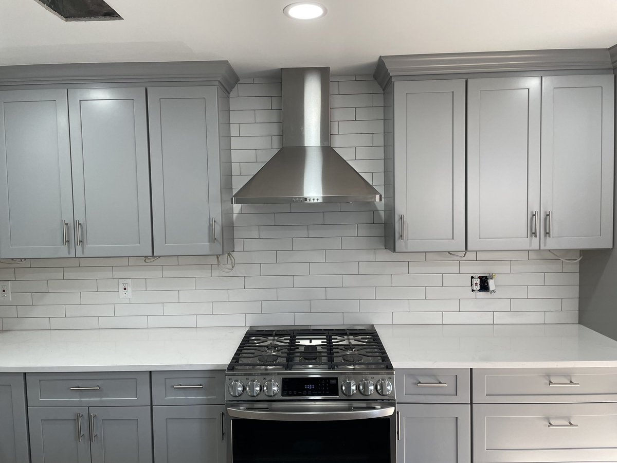 SouthPacificLLC's tweet photo. Kitchen remodel almost complete #kitchenremodel #southpacifichomeimprovement https://t.co/aqvuS4OFNm