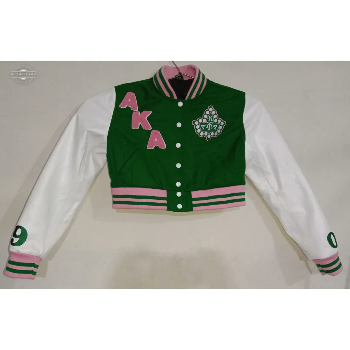 umersae39219221's tweet photo. Girls varsity jacket club https://t.co/2EWYv7S1yi