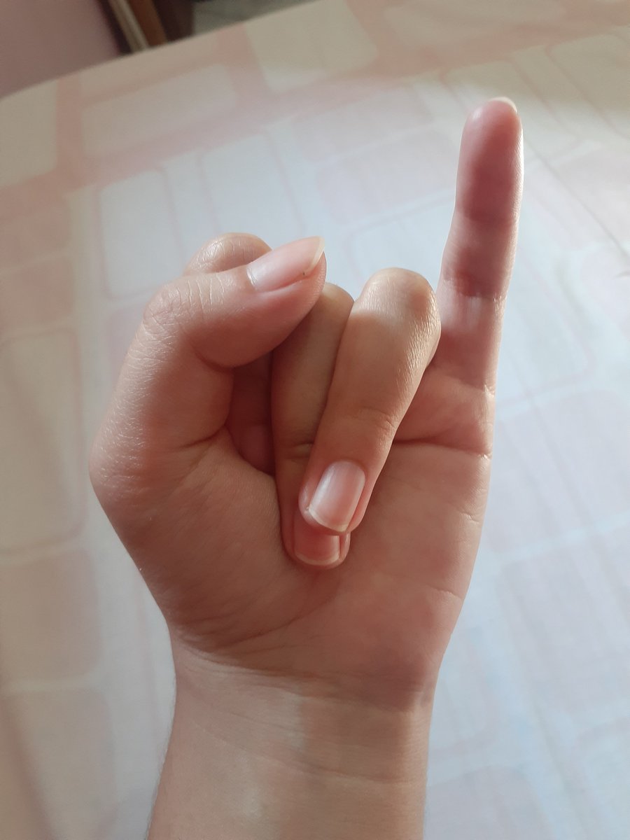 Promessa do dedinho meu amor ? 
te amo pra sempre ❤️
<a href="/larimanoela/">Larissa Manoela 🌟</a>