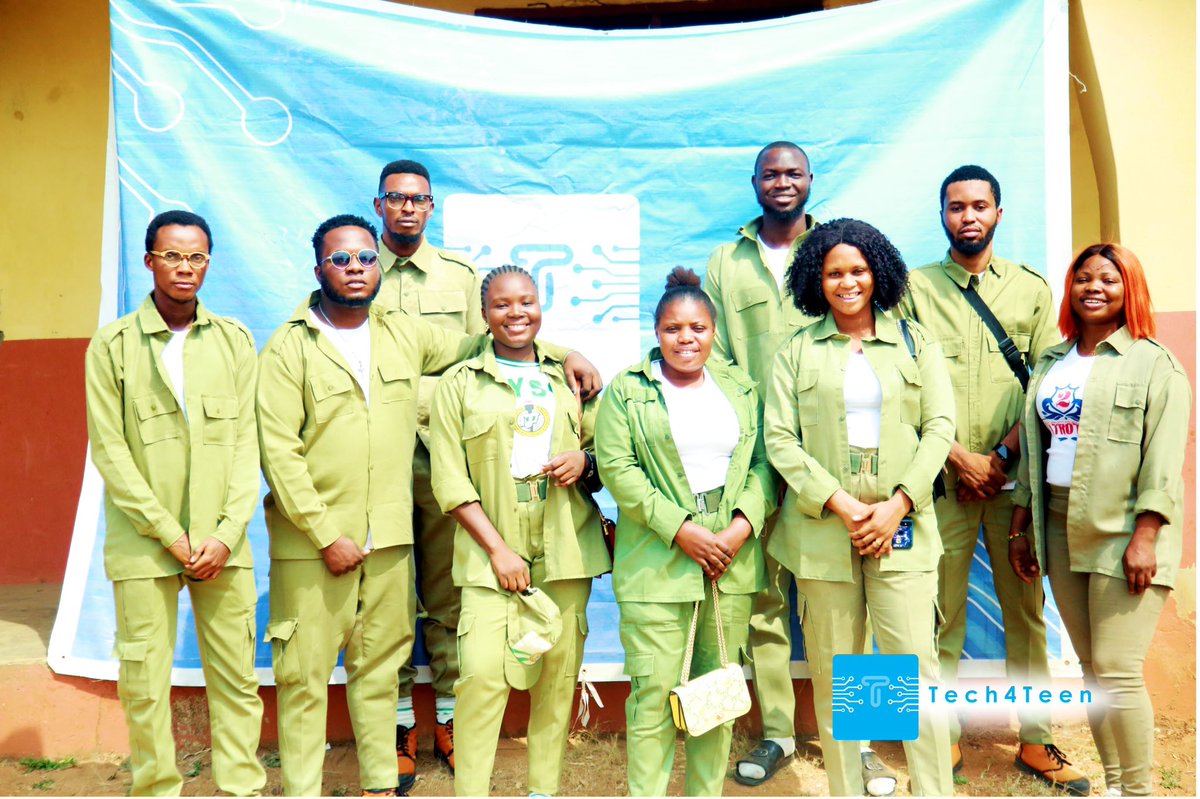 AdedejiOshinojo's tweet photo. We are grateful for the unselfish service and support of our volunteers and corp members.
@_Tech4Teen @officialnyscng 
#TechAwareness
#TechOutreach
#TechmeetsTeen
#Tech4Teen
#NYSCCDSPROJECT https://t.co/ru2XS7lwXc