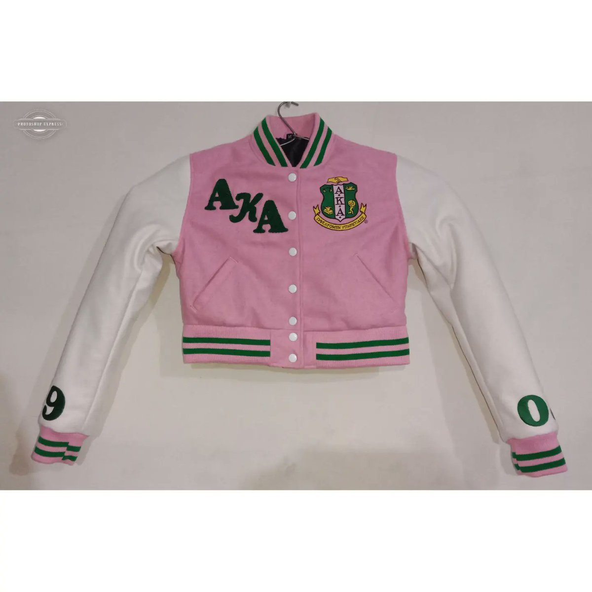 umersae39219221's tweet photo. Girls varsity jacket club https://t.co/EHBTDsL4AJ