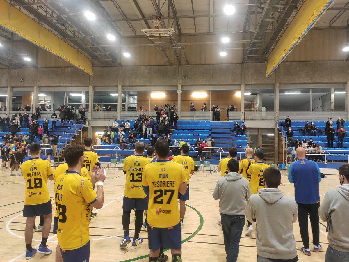 CDBidasoaIrun's tweet photo. π Amaiera!
π Lagunartekoa
π Polideportivo Ariznabarra (Gasteiz)
π Bidasoa Irun 26-32 @bmSinfin
π² https://t.co/YsqsEYZEPP
#BIDSIN #AupaBidasoa ππ https://t.co/OjDpZnzemq